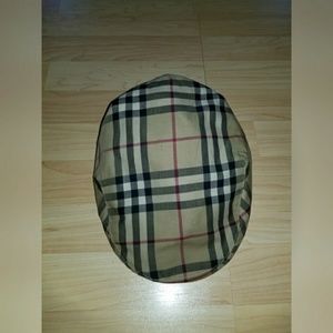 SOLD.....Authentic BURBERRY  LONDON Newsboy cap